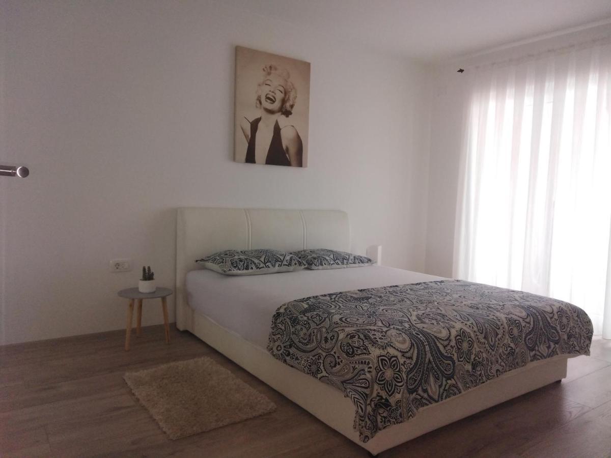 Apartmani Biba Novi Vinodolski Buitenkant foto